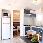 营地 Happy Camp Mobile Homes In Karavomilos *