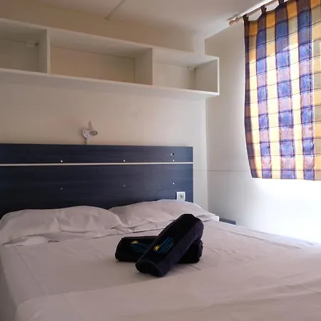 Happy Camp Mobile Homes In Karavomilos 사미