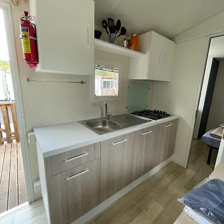 Happy Camp Mobile Homes In Karavomilos